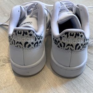 Adidas sneakers leopard stripe women’s size 8